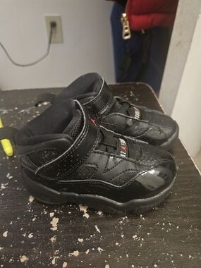 Jordan Jumpman Kids Black Patent-Look Hook-and-Loop Sneakers Size 6c Unisex